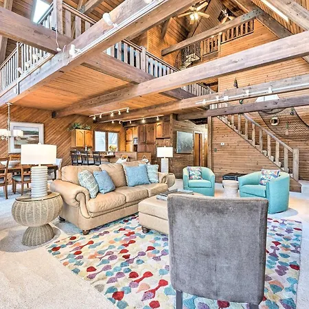 Spacious Syracuse Getaway With Waterfront Deck!